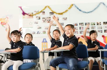 求成都雅思机构地址和电话”