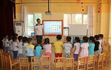 全封闭雅思学习班”